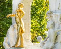 Culture-Composer-Strauss-B.jpg