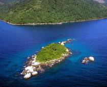 Travel-island-B.jpg